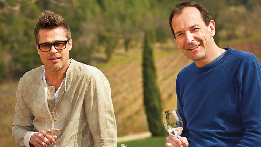 Μπραντ Πιτ: To Chateau Miraval, η Αντζελίνα και η νέα του «Μούσα»