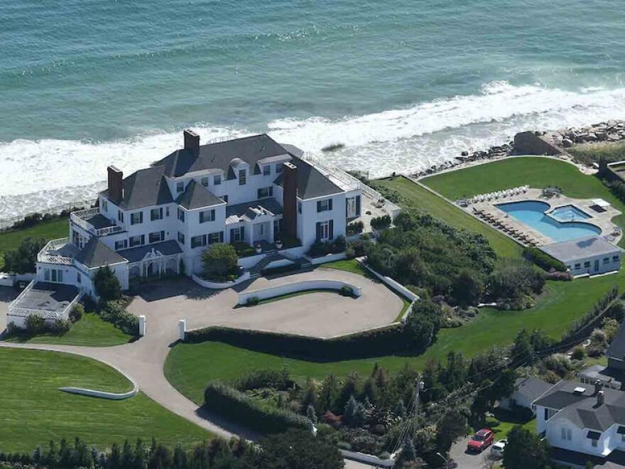 «Ευγενικός» ληστής εισέβαλε στο σπίτι της Τέιλορ Σουίφτ