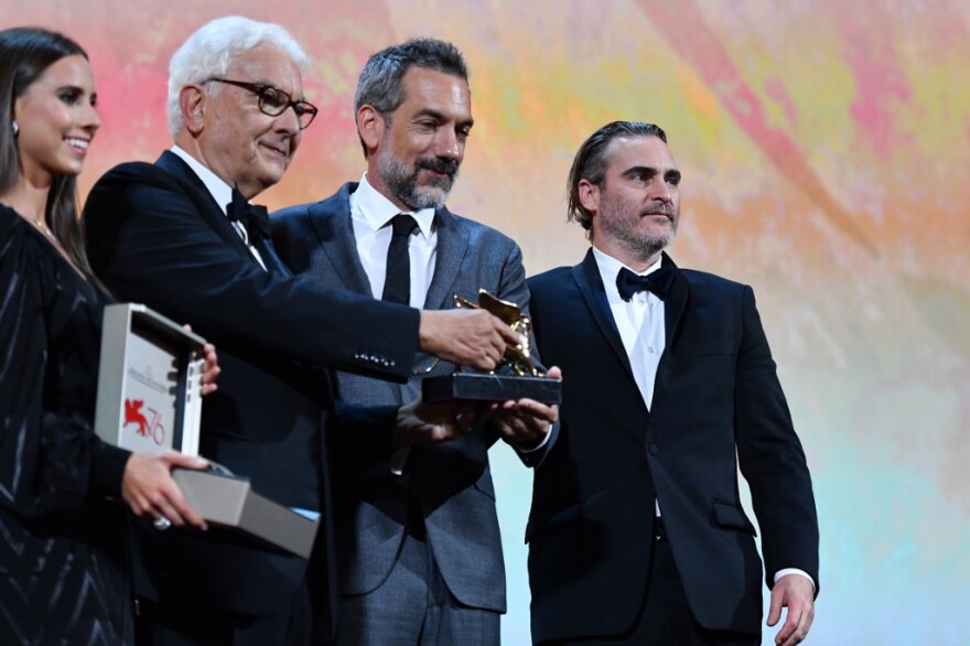  Φεστιβάλ Βενετίας: Μεγάλος νικητής η ταινία «Joker» του Τοντ Φίλιπς - Απέσπασε το Χρυσό Λιοντάρι