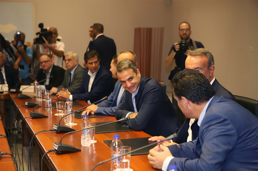 Στην ΔΕΘ ο Μητσοτάκης: Η βόλτα στα περίπτερα και η επίδειξη από στελέχη των Ενόπλων Δυνάμεων  