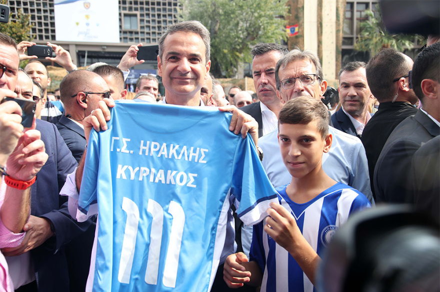 Ο Μητσοτάκης στην ΔΕΘ: H επίδειξη από τις ειδικές δυνάμεις, το «Paradise City», ο ΠΑΟΚ, ο Αρης και ο Ηρακλής