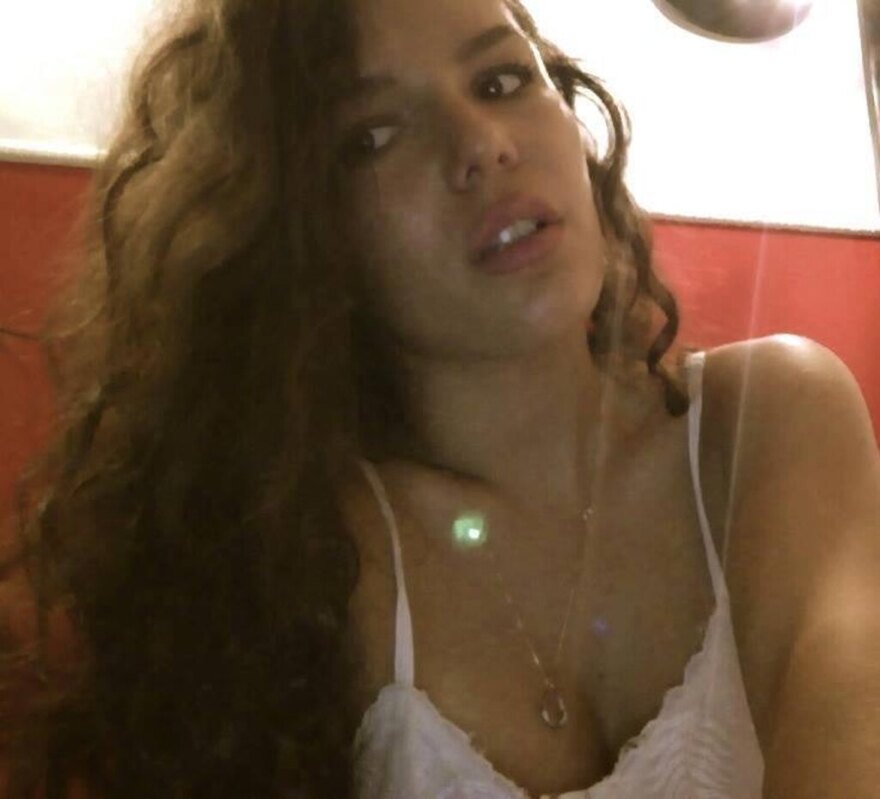 Μαρία Κλάρα Μαχαιρίτσα: Το σκίτσο για την απώλεια του πατέρα της και το τραγούδι που της είχε αφιερώσει 