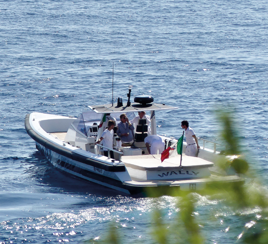 Valentino - Οlivia Palermo: Καλοκαίρι στην Ελλάδα