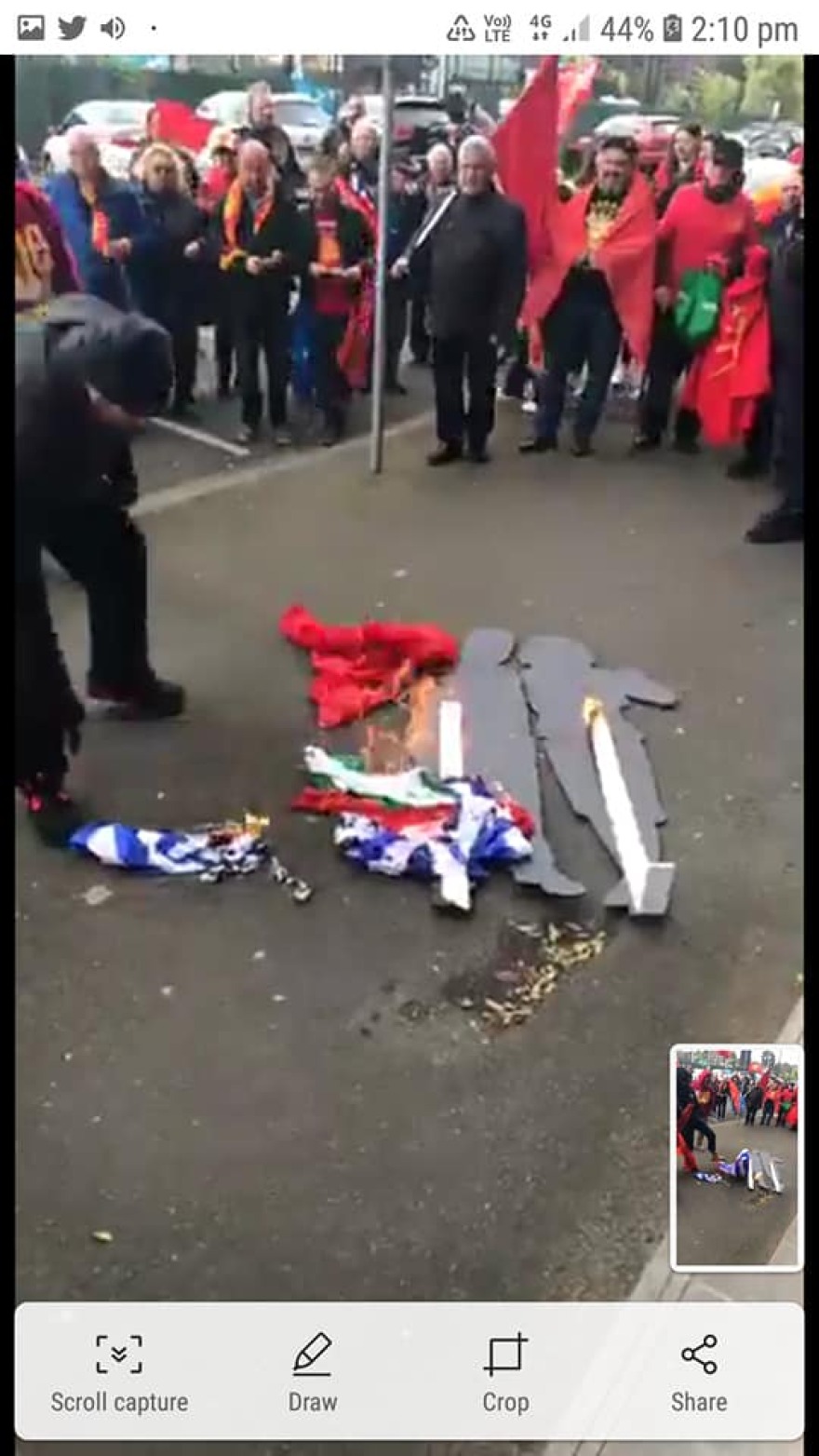 Η Βουλγαρία ζητά νομικές ενέργειες για το κάψιμο της σημαίας της από Σκοπιανούς της Αυστραλίας