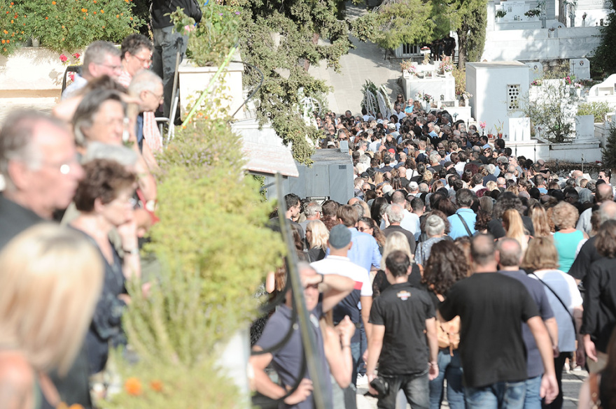 Το τελευταίο αντίο στον Λαυρέντη Μαχαιρίτσα