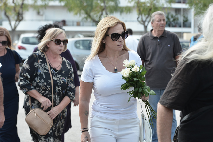 Το τελευταίο αντίο στον Λαυρέντη Μαχαιρίτσα