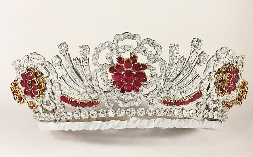Βασιλικά κοσμήματα αμύθητης αξίας: Τα Διαμάντια του Στέμματος