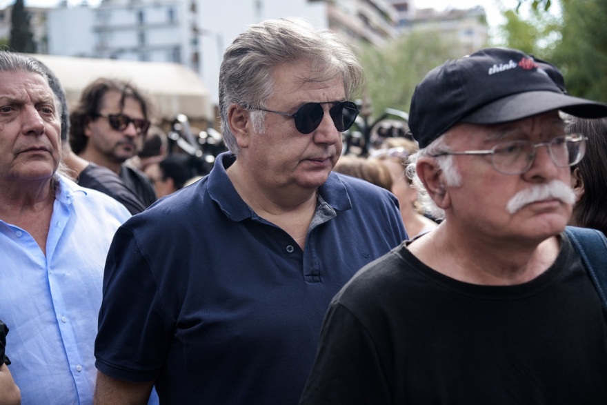 Το τελευταίο αντίο στον Λαυρέντη Μαχαιρίτσα