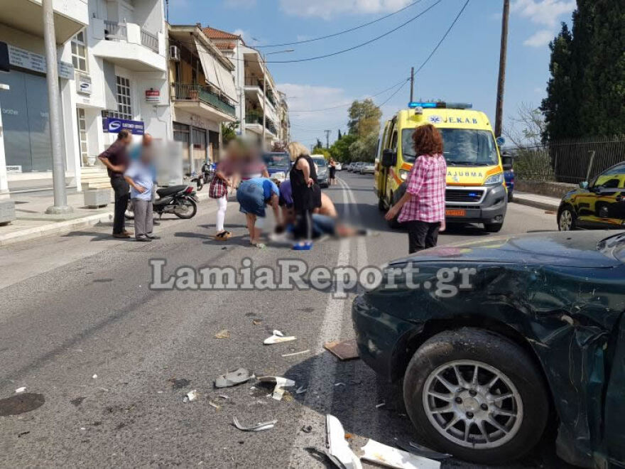 Σοβαρό τροχαίο στη Λαμία - Βαριά τραυματισμένος ντελιβεράς 