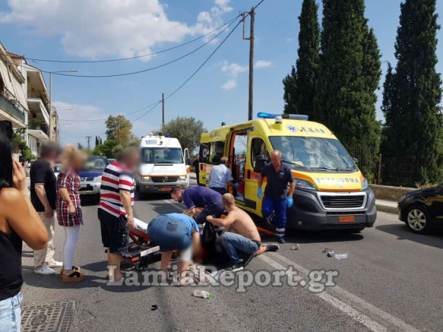 Σοβαρό τροχαίο στη Λαμία - Βαριά τραυματισμένος ντελιβεράς 