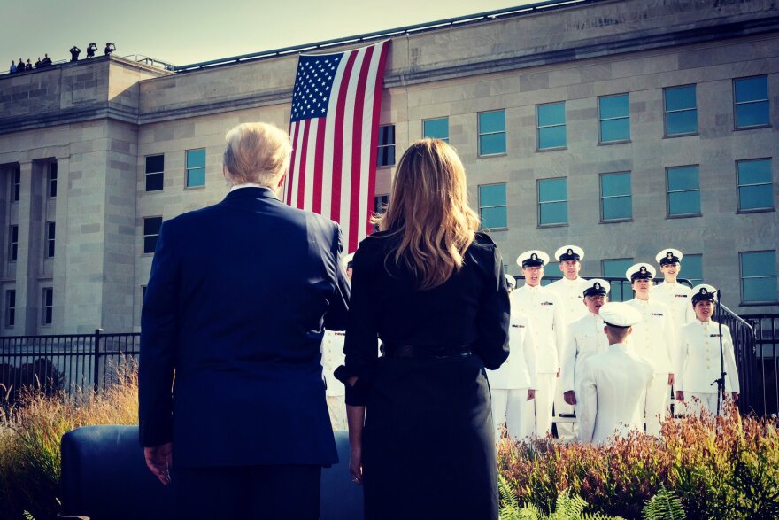 Φωτογραφίες: Το μήνυμα της Μελάνια Τραμπ για τα θύματα της 11ης Σεπτεμβρίου