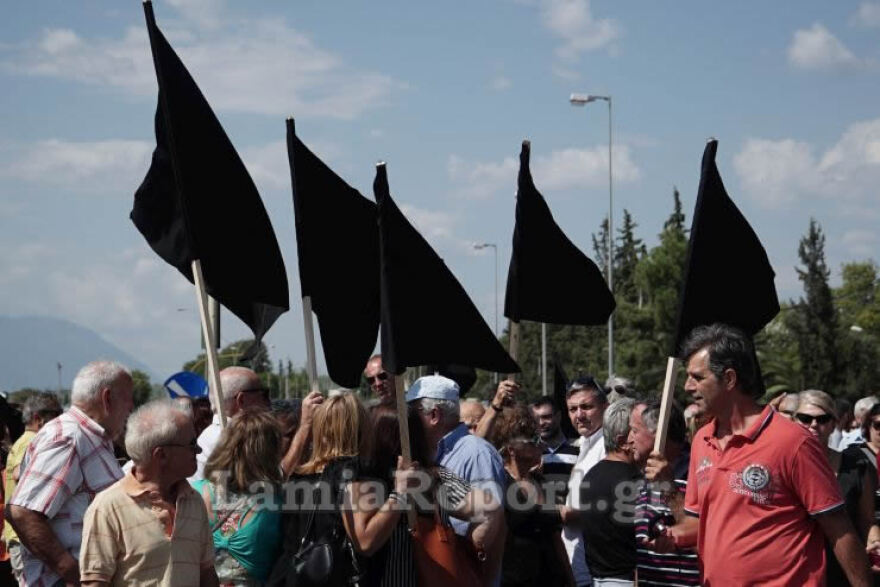 Φθιώτιδα: Έκλεισαν την παλιά εθνική οδό οι κάτοικοι του Καραβόμυλου