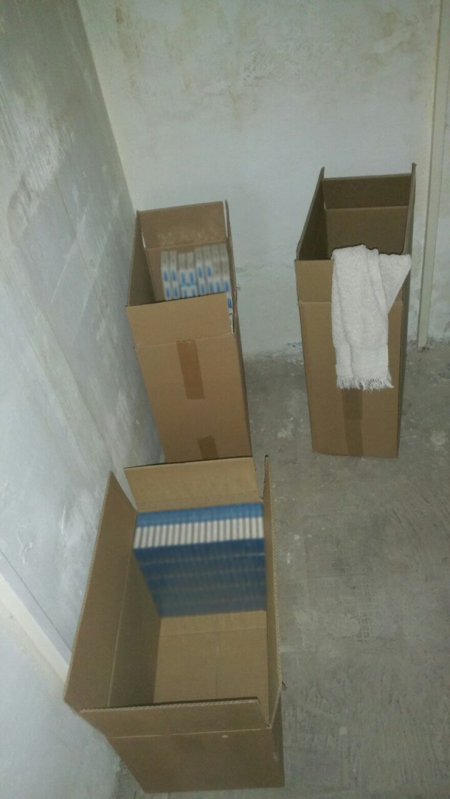 Χειροπέδες στον νο1 προμηθευτή λαθραίων τσιγάρων στην ΑΣΟΕΕ