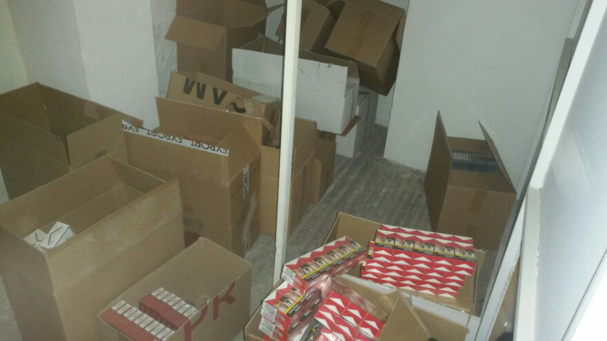 Χειροπέδες στον νο1 προμηθευτή λαθραίων τσιγάρων στην ΑΣΟΕΕ