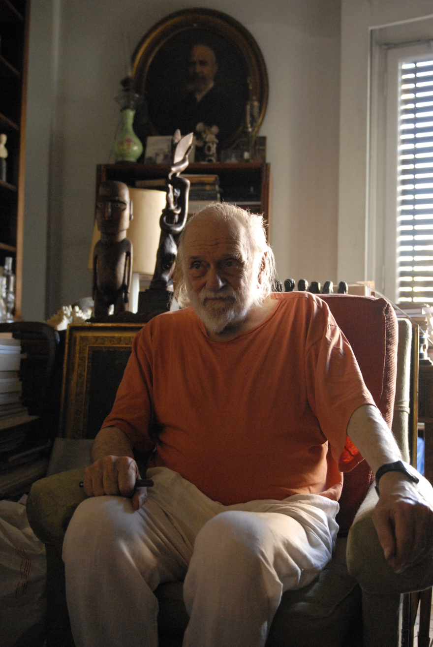 Ο Νάνος Βαλαωρίτης για την πολιτική: Χρόνος, χρήμα και ηλιθιότητα είναι ανίκητα