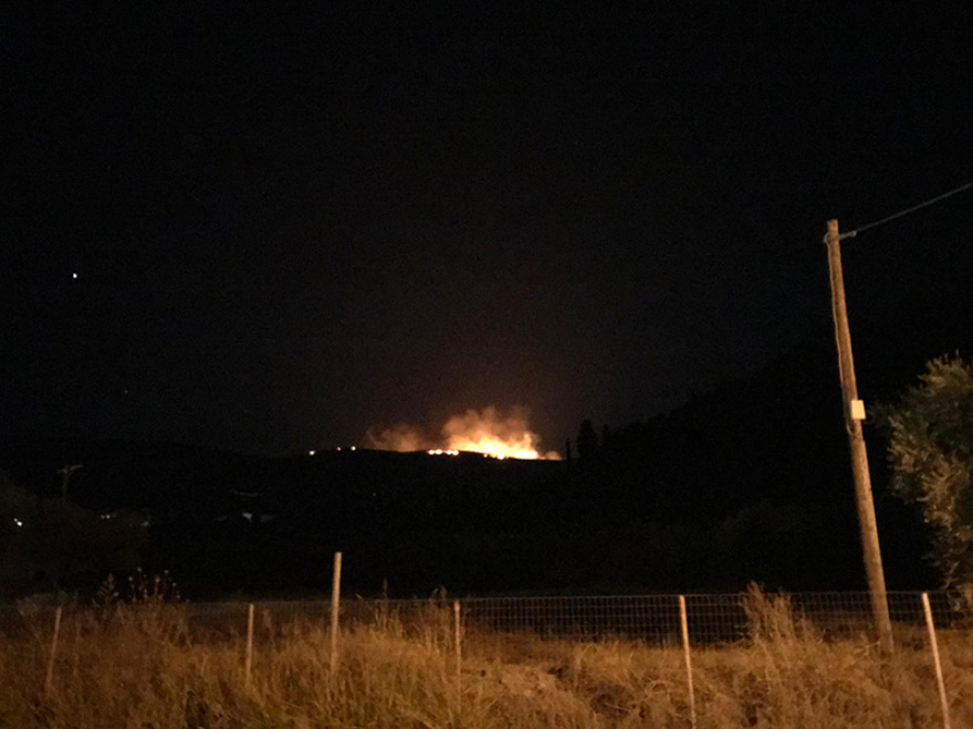 Ζάκυνθος: Ολονύχτια μάχη με τη φωτιά - Κάηκαν δύο σπίτια, εκκενώθηκαν χωριά