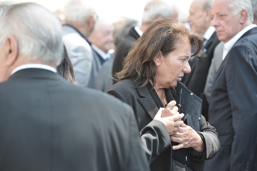 Το τελευταίο «αντίο» στον Αντώνη Λιβάνη 