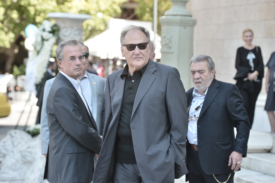 Το τελευταίο «αντίο» στον Αντώνη Λιβάνη 