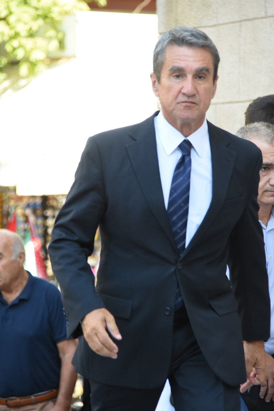 Το τελευταίο «αντίο» στον Αντώνη Λιβάνη 