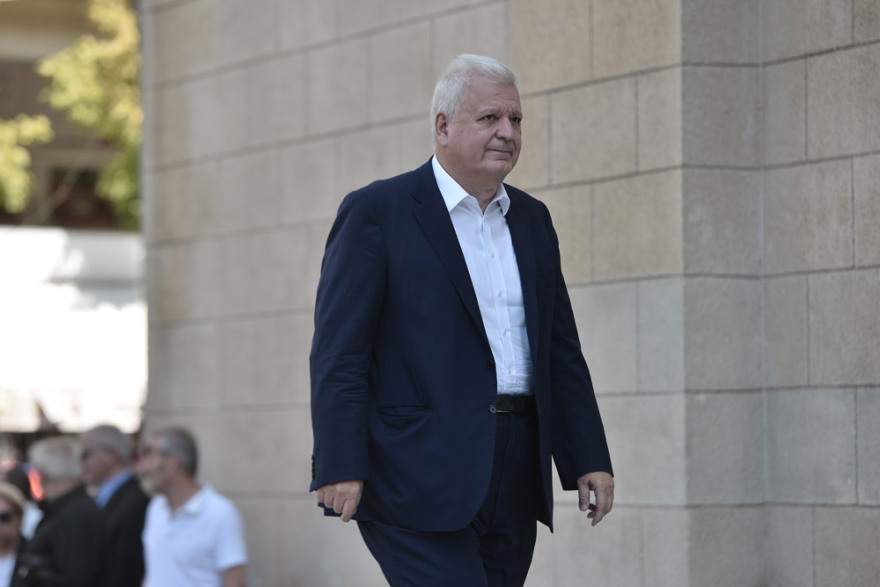 Το τελευταίο «αντίο» στον Αντώνη Λιβάνη 