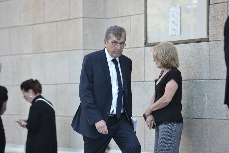 Το τελευταίο «αντίο» στον Αντώνη Λιβάνη 