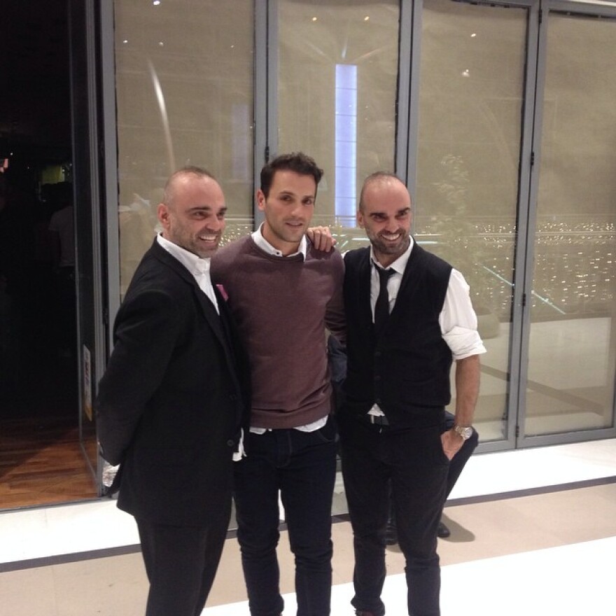 Ο Νίκος Βέρτης θα κρατήσει αγκαλιά τη Χαρά του!