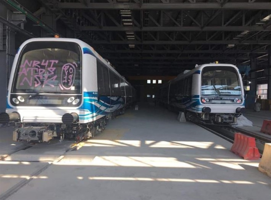 Θεσσαλονίκη: Βανδάλισαν βαγόνι του μετρό