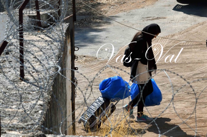 Στη δομή φιλοξενίας Κορίνθου 214 αλλοδαποί από τα υπό κατάληψη κτίρια της Αχαρνών