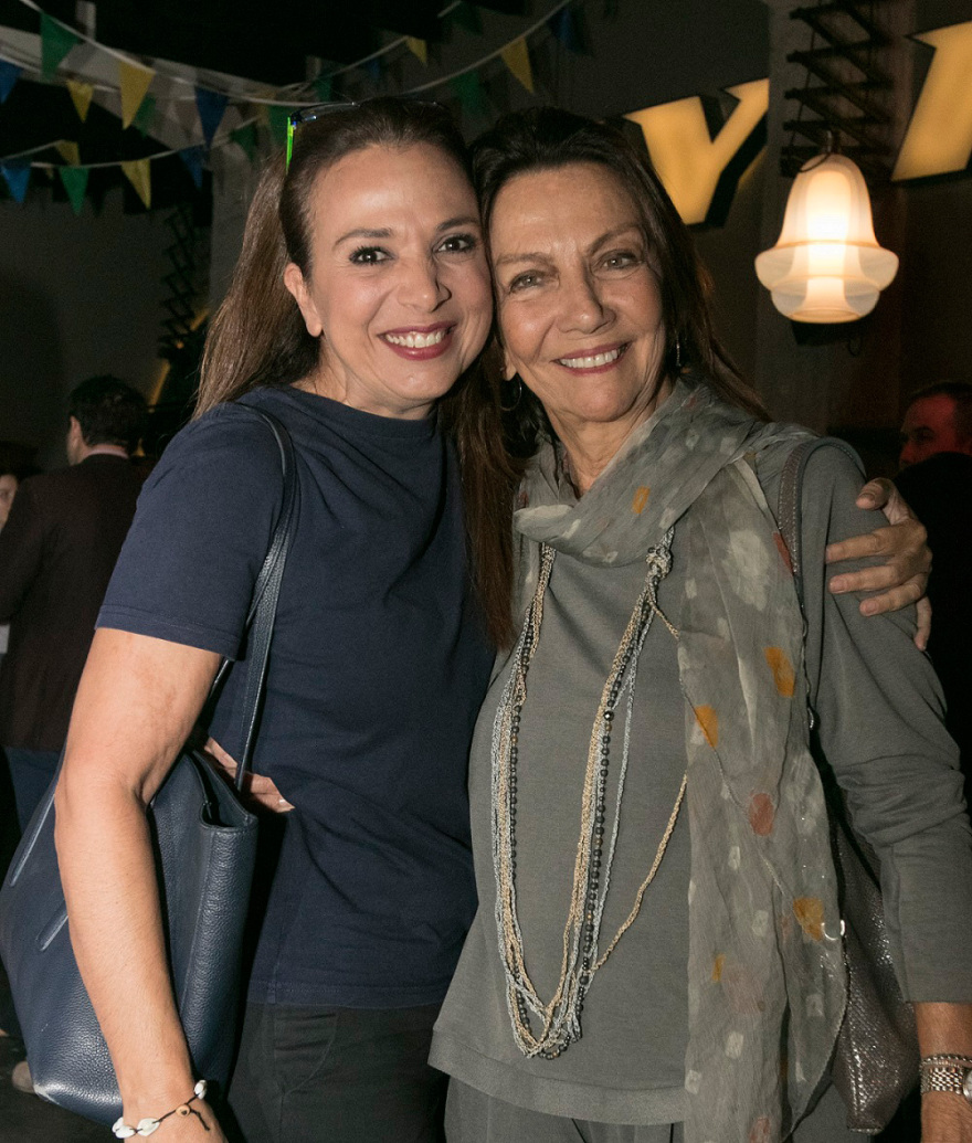 «Λόγω Τιμής»: Επιστρέφει 20 χρόνια μετά - Συγκίνηση στην avant premiere