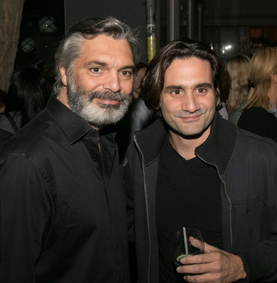 «Λόγω Τιμής»: Επιστρέφει 20 χρόνια μετά - Συγκίνηση στην avant premiere