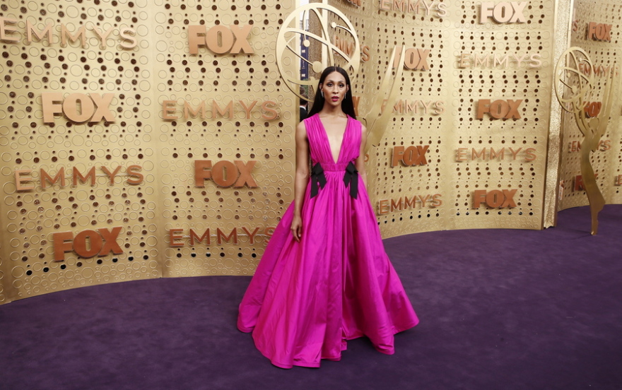 Emmy Awards -Οι υποψηφιότητες: Λαμπερές παρουσίες, πανάκριβες τουαλέτες και χλιδή