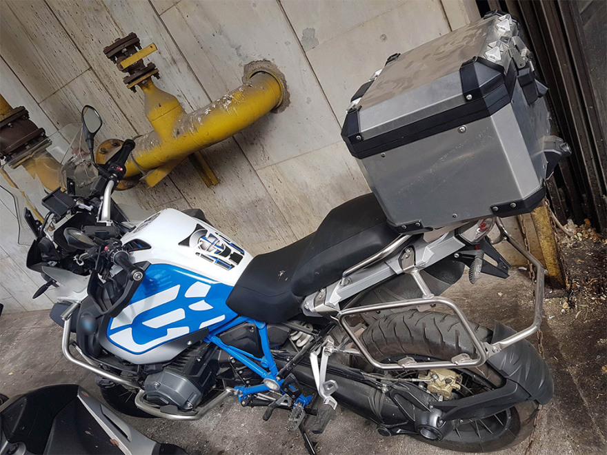 Αλβανός είχε στήσει μεγάλο «ροζ» κύκλωμα με τη σύζυγό του