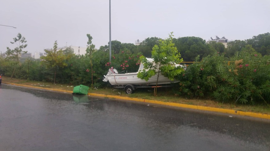 Κακοκαιρία: Δύο νεκροί από κεραυνούς - Καταστροφές σε Ηλεία, Μεσσηνία, Κεφαλονιά