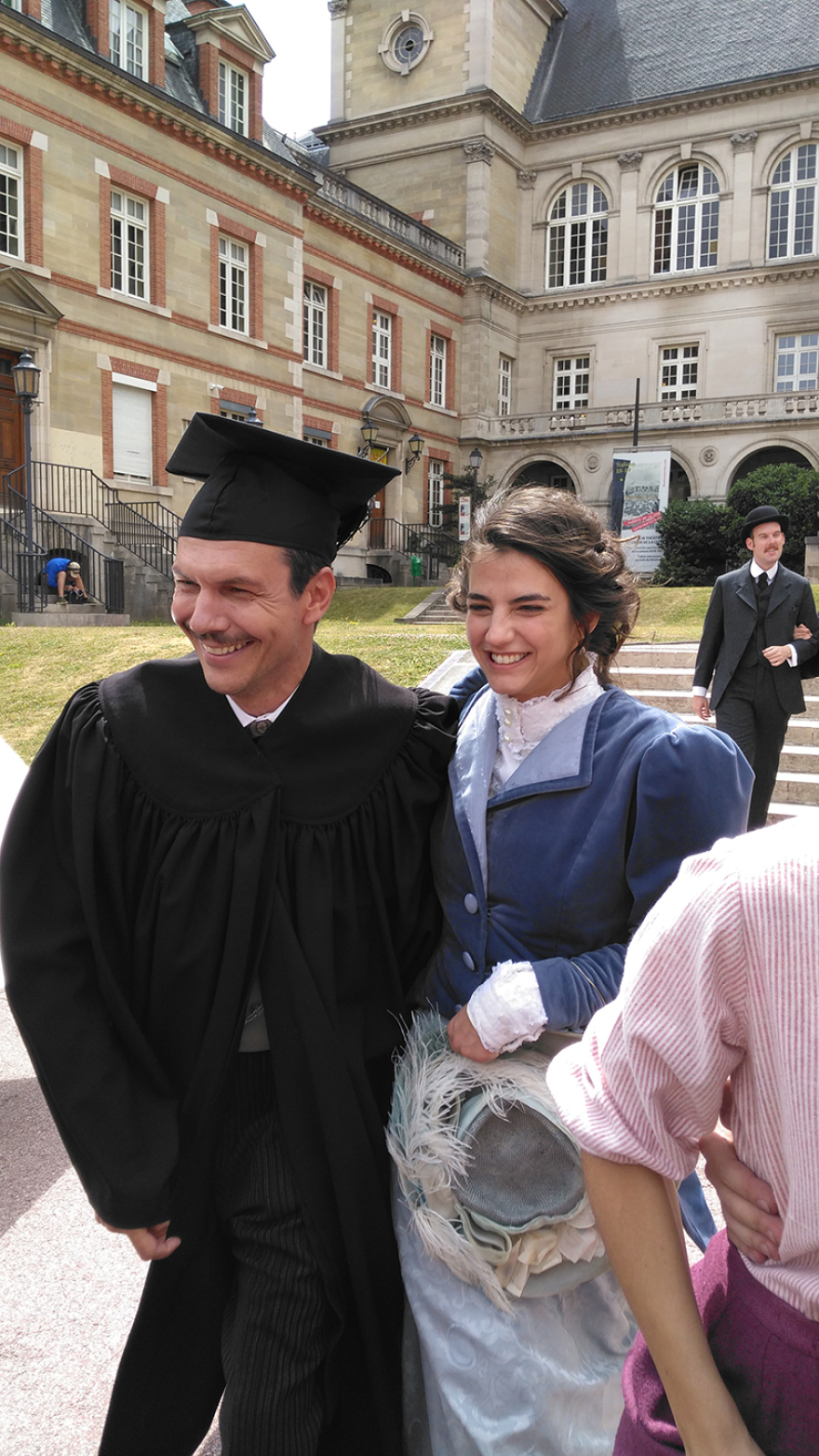 O Μανούσος Μανουσάκης επιστρέφει στην τηλεόραση με το «Κόκκινο Ποτάμι» 