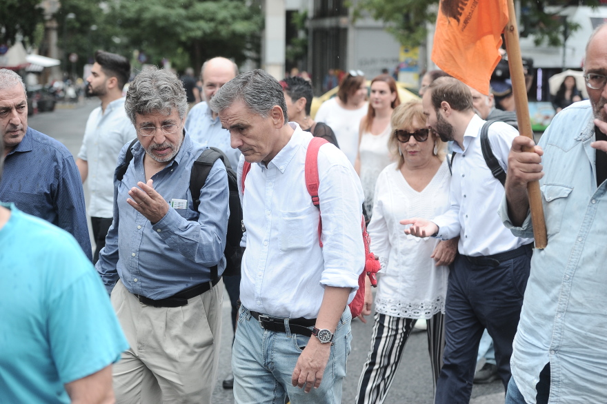 Τσακαλώτος, Αννέτα Καββαδία και Ραλλία Χρηστίδου στην συγκέντρωση των εργαζομένων