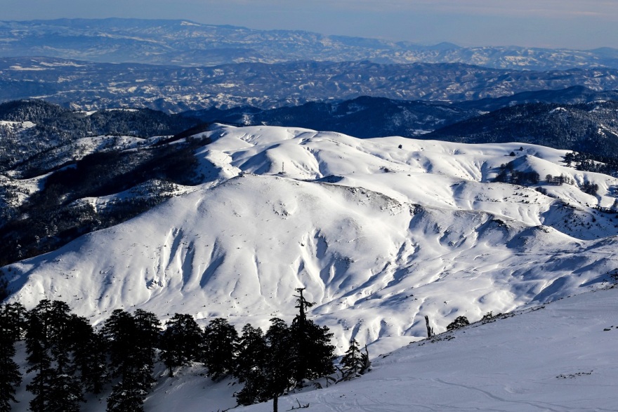 Κόντρα ΝΔ - ΣΥΡΙΖΑ για τους μετανάστες στο Χιονοδρομικό Βασιλίτσας