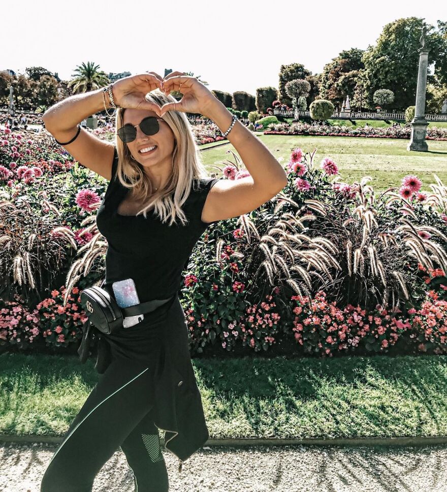 Η Κωνσταντίνα Σπυροπούλου στην εβδομάδα μόδας στο Παρίσι