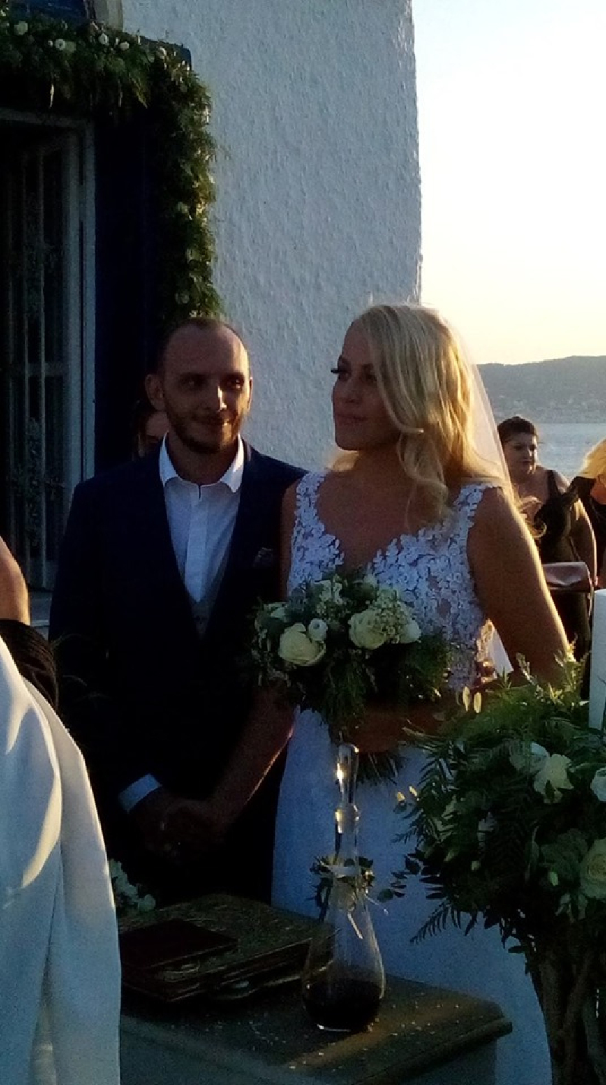 Η κόρη του ηθοποιού Ανέστη Βλάχου παντρεύτηκε τον αγαπημένο της