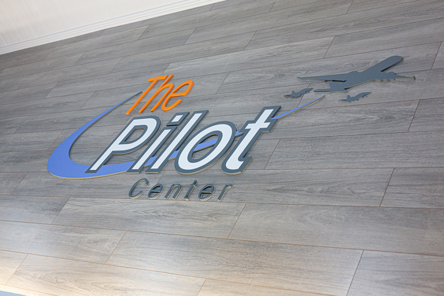 To πρώτο ψυχαγωγικό κέντρο προσομοιωτών πτήσης στην Ελλάδα «προσγειώθηκε» στη Βουλιαγμένης!