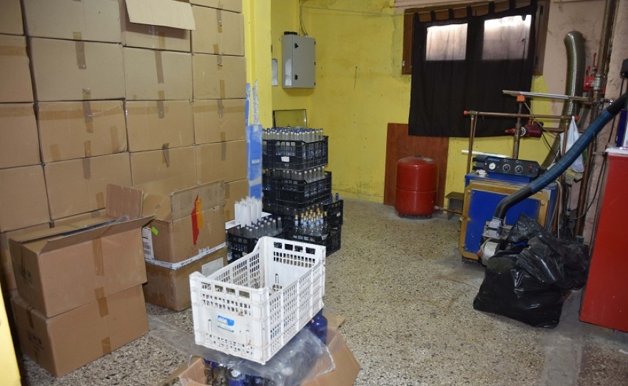 Παράνομο εργαστήρι με ποτά «μπόμπες» στην Θεσσαλονίκη