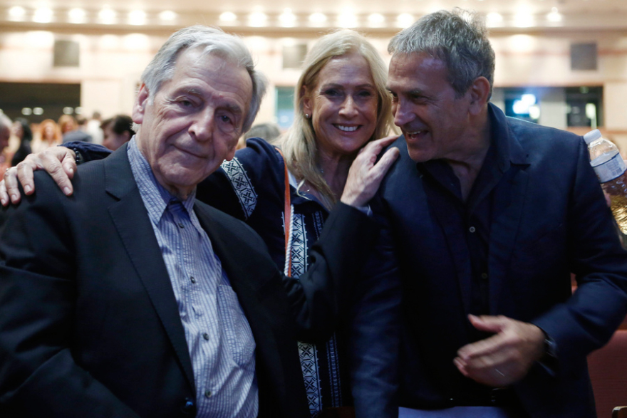 «Ενήλικοι στην Αίθουσα»: Ποιοι βρέθηκαν στην πρεμιέρα της ταινίας του  Κώστα Γαβρά