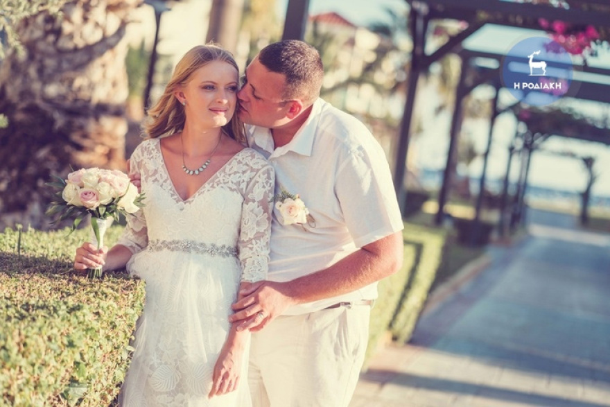 Τελικά o Τόμας Κουκ έκανε τον γάμο των ονείρων του στην Ελλάδα