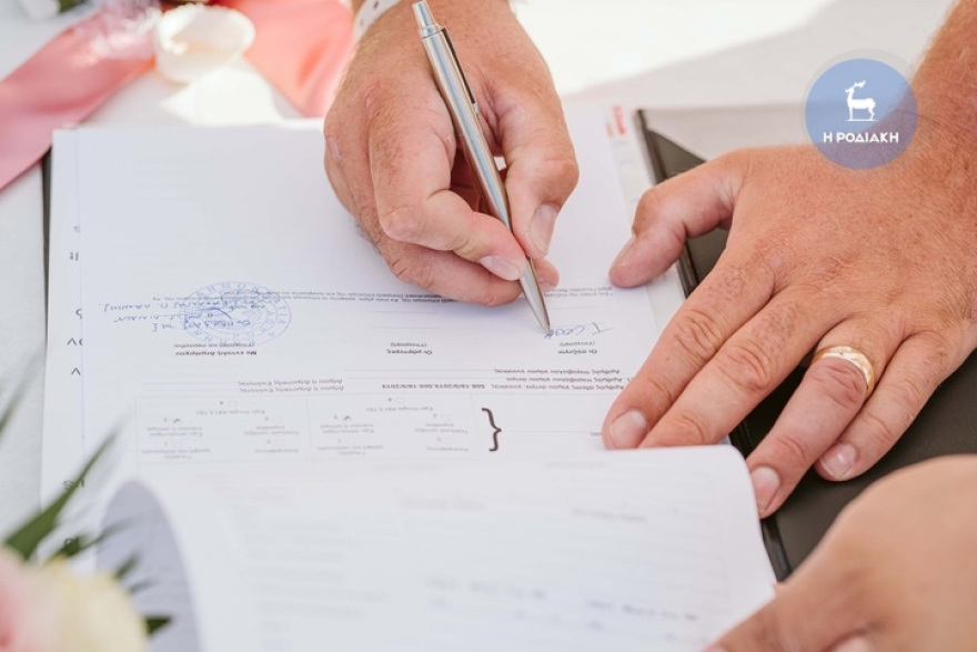 Τελικά o Τόμας Κουκ έκανε τον γάμο των ονείρων του στην Ελλάδα