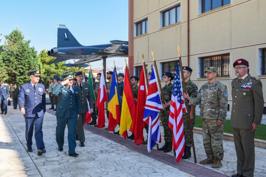 Μπήκαν οι υπογραφές για επιτήρηση του εναέριου χώρου των Σκοπίων από ελληνικά μαχητικά