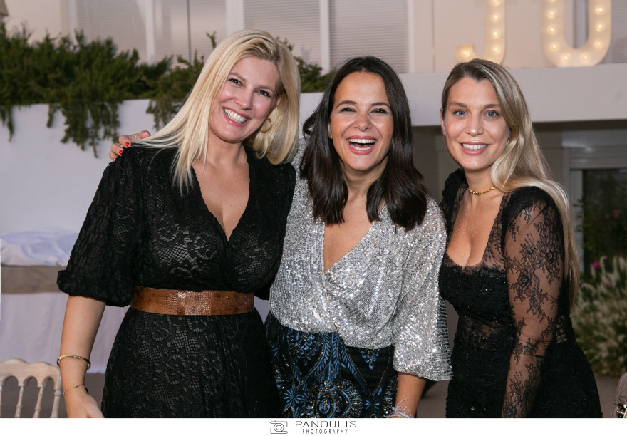 Ο λαμπερός γάμος της Δήμητρας Λαζαράτου με τον Μιχάλη Σταθάτο