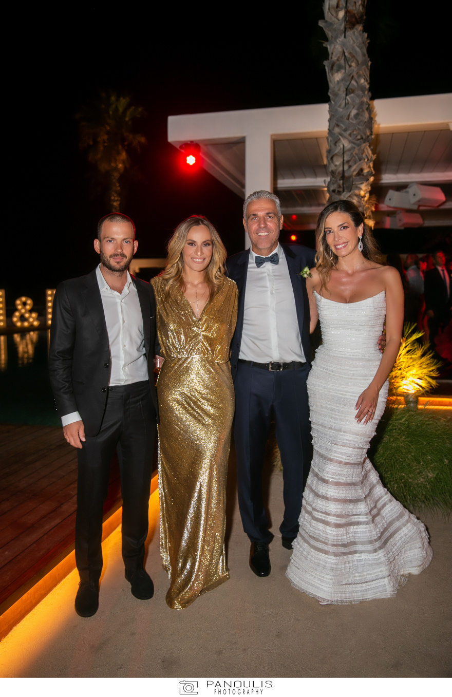 Ο λαμπερός γάμος της Δήμητρας Λαζαράτου με τον Μιχάλη Σταθάτο