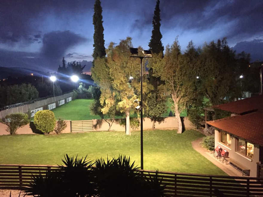 Επάγγελμα ... Εκπαιδευτής Σκύλων !