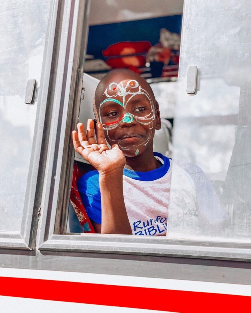 Χριστίνα Μπόμπα & Μαρίνα Βερνίκου: Οι κουμπάρες πήγαν Αφρική