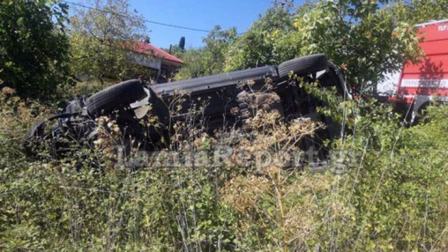 Φθιώτιδα: Έβαλε «πρώτη» αντί για όπισθεν κι έπεσε στον γκρεμό