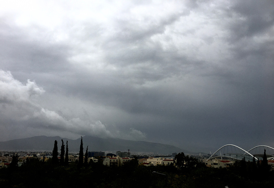 Καιρός: Σάρωσε την Αττική με χαλάζι το κύμα της κακοκαιρίας